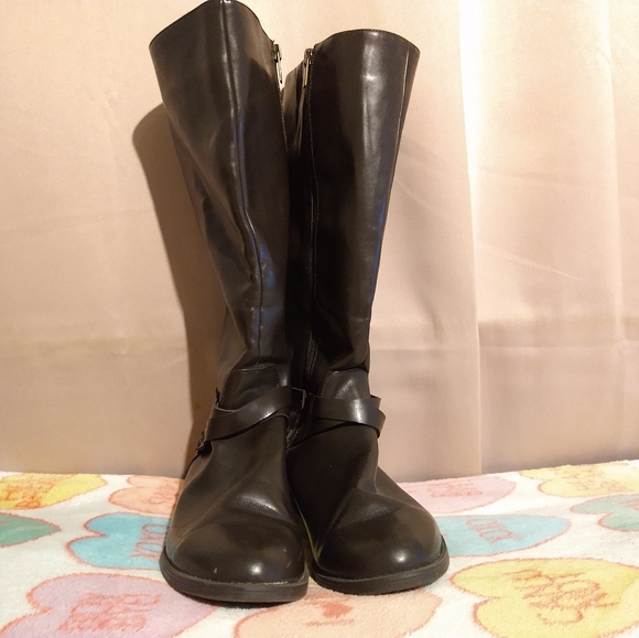 🌸DONATING SOON🌸 Chaps 🐎 Faux Leather Boots - Picture 2 of 5